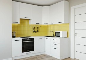 Кухонный гарнитур Белый Глянец 2200*1600 h950 (Стол. 26мм) в Режи - rezh.mebel24.online | фото